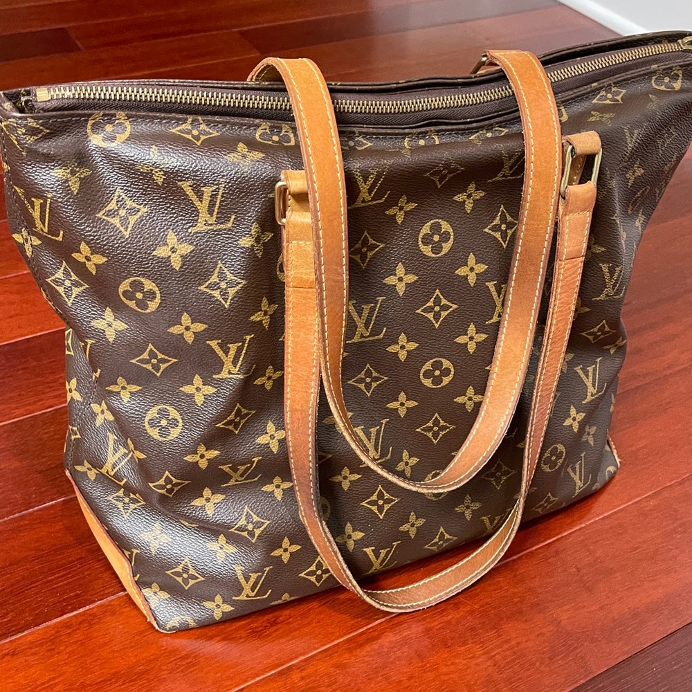 Authentic Louis Vuitton Cabas Mezzo Handbag